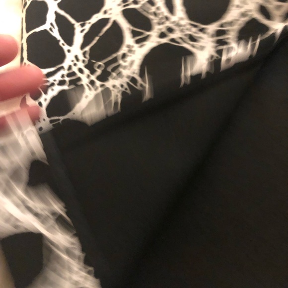 - ELIZABETH & JAMES high rise pencil skirt ! - Picture 11 of 11